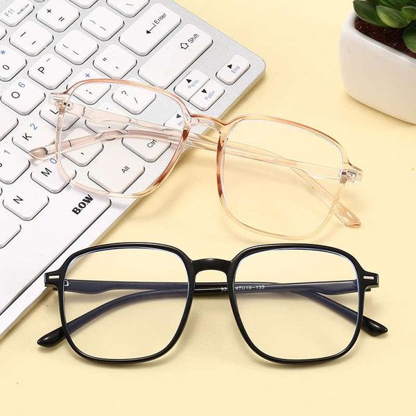 2020 blue light spectacle myopic female korean fashion anti radiation large frame net red eye protection flat le, White;black
2020 blue light spectacle myopic female korean fashion anti radiation large frame net red eye protection flat le, White;black