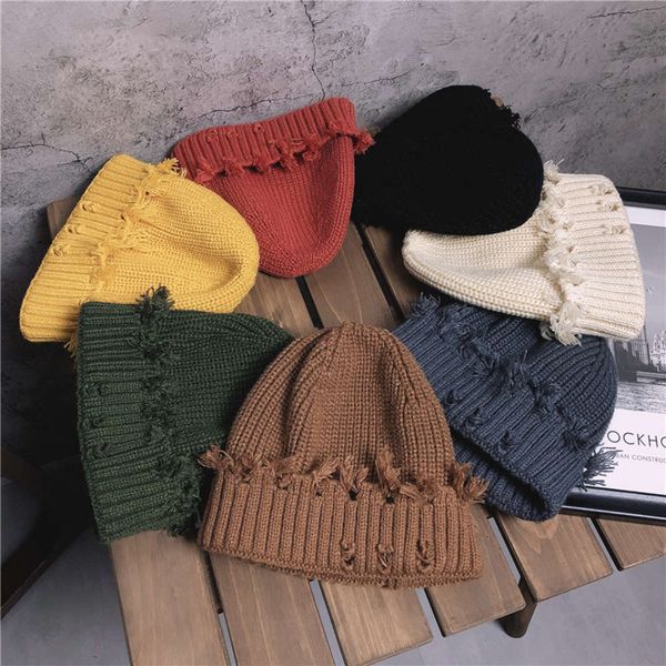 beggars' pullover women's simple new style with holes and rough edges knitted cold hat make old woolen cap men's fashion, Black;green
beggars' pullover women's simple new style with holes and rough edges knitted cold hat make old woolen cap men's fashion, Black;green