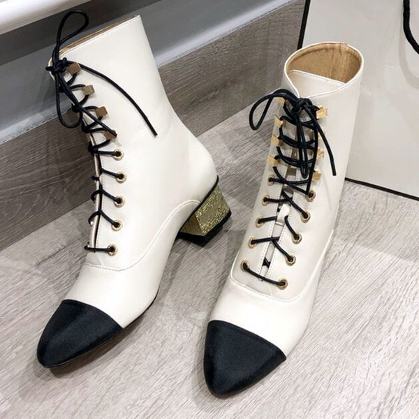 2020 autumn and winter new classic color matching ladies martin boots fashion retro comfortable versatile elegant short boots, Black
2020 autumn and winter new classic color matching ladies martin boots fashion retro comfortable versatile elegant short boots, Black
