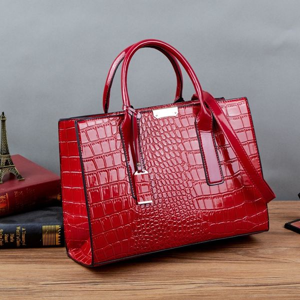 shlsc 2020 women's lacquer leather alligator pattern fashion single hand new fashion women's big bag tote bag portable hand should
shlsc 2020 women's lacquer leather alligator pattern fashion single hand new fashion women's big bag tote bag portable hand should