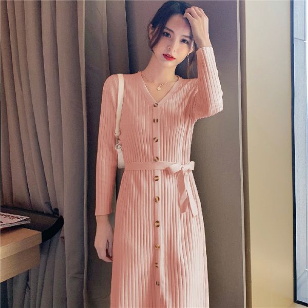 2021 new women's knitted autumn with v temperament fine fit single waist high average length versatile dress of wool 2sbd, Black;gray
2021 new women's knitted autumn with v temperament fine fit single waist high average length versatile dress of wool 2sbd, Black;gray