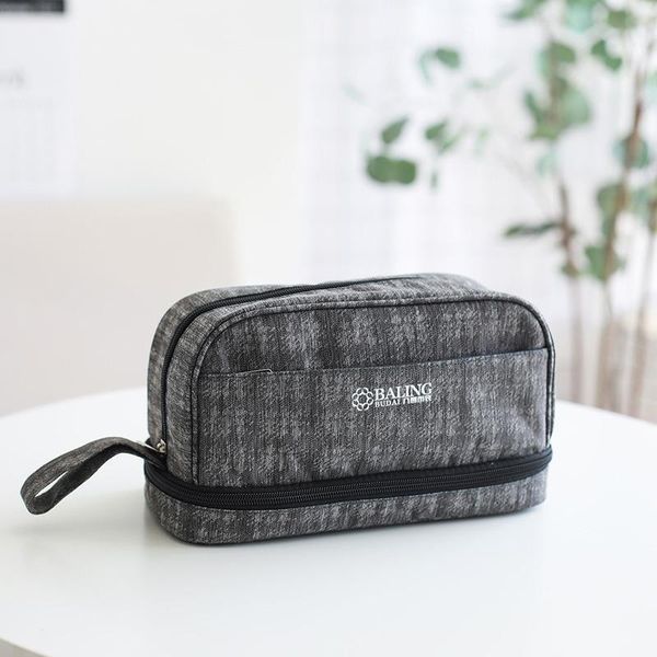 men make-up toiletry bags jacquard cationic oxford cloth bag double receive travel bag
men make-up toiletry bags jacquard cationic oxford cloth bag double receive travel bag