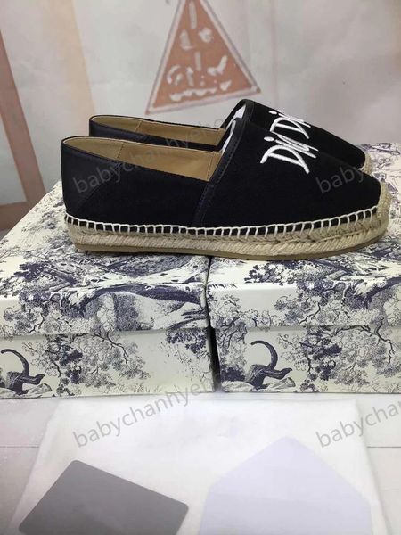 design classic platform shoes luxury lady flat women casual shoes metal buckle 100% leather ladies lazy boat shoes eur35-42
design classic platform shoes luxury lady flat women casual shoes metal buckle 100% leather ladies lazy boat shoes eur35-42