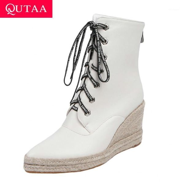 qutaa 2020 platform autumn winter pointed toe lace up zipper ankle boots pu leather wedge high heel casual women shoes size34-431, Black
qutaa 2020 platform autumn winter pointed toe lace up zipper ankle boots pu leather wedge high heel casual women shoes size34-431, Black