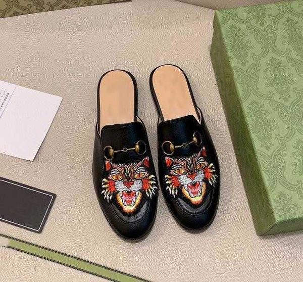 2022 designer dress shoes genuine leather slippers cowhide horse buckle classic style fashion versatile brand 888 new track 1top, Black
2022 designer dress shoes genuine leather slippers cowhide horse buckle classic style fashion versatile brand 888 new track 1top, Black