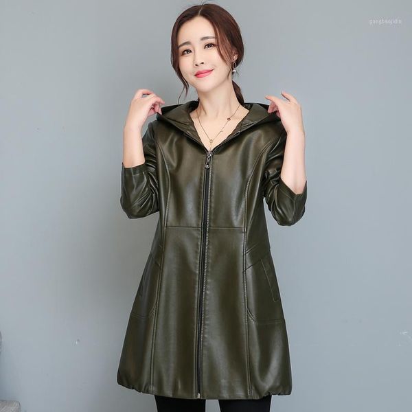 2020 black long leather trench coat women hooded autumn long sleeve plus size women pu leather jacket windbreaker1
2020 black long leather trench coat women hooded autumn long sleeve plus size women pu leather jacket windbreaker1