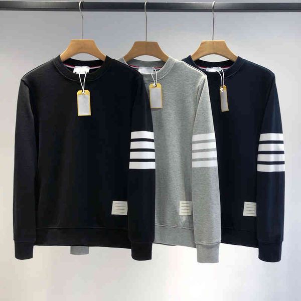 couple yarn dyed classic four bars men and women loose casual versatile simple sports cotton wool ring round neck sweater spring, Black
couple yarn dyed classic four bars men and women loose casual versatile simple sports cotton wool ring round neck sweater spring, Black