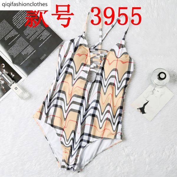 20 swimsuit open back plaid sports sling one piece, White;black 
20 swimsuit open back plaid sports sling one piece, White;black