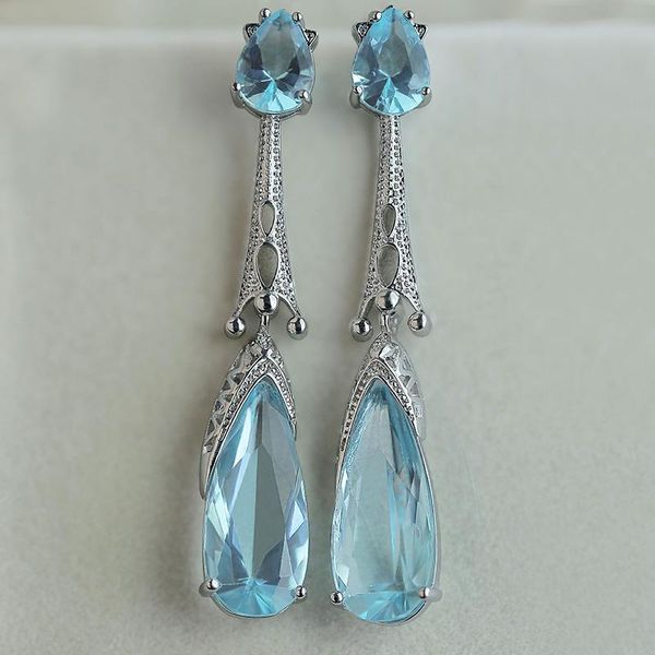 мода европа стиль water drop серьги креативный sky blue crystal мотаться серьги ювелирные изделия для женщин партии лучший подарок, Silver
мода европа стиль water drop серьги креативный sky blue crystal мотаться серьги ювелирные изделия для женщин партии лучший подарок, Silver
