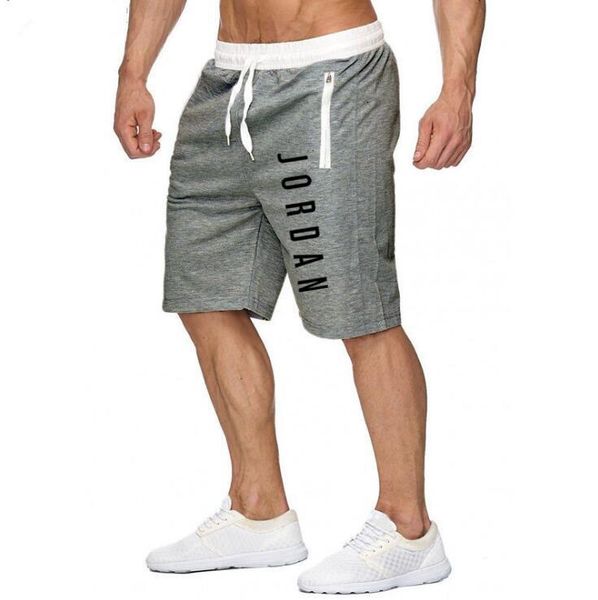 2020 summer men's shorts brand printed joggers sportswear men pocket gyms man running pants shorts fitness bodybuilding, White;black
2020 summer men's shorts brand printed joggers sportswear men pocket gyms man running pants shorts fitness bodybuilding, White;black