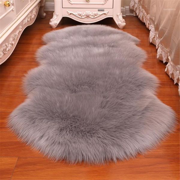 modern simple soft plush carpet bedside cushion living room table mat imitation wool bedroom floor shaggy silky plush carpet1
modern simple soft plush carpet bedside cushion living room table mat imitation wool bedroom floor shaggy silky plush carpet1