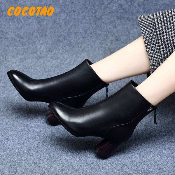 boots 2021 winter plus velvet fashion wild children's shoes thick with autumn and high heels, Black
boots 2021 winter plus velvet fashion wild children's shoes thick with autumn and high heels, Black