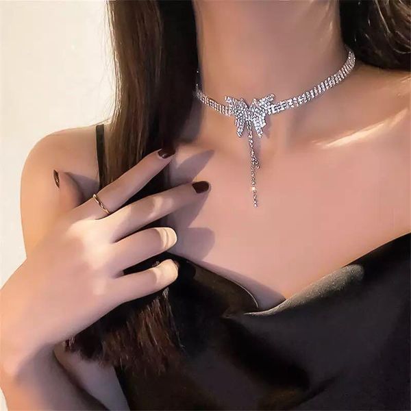 chokers fashion rhinestone bow choker necklaces for women gold clavicular chain crystal pendant statement jewelry gifts, Golden;silver
chokers fashion rhinestone bow choker necklaces for women gold clavicular chain crystal pendant statement jewelry gifts, Golden;silver