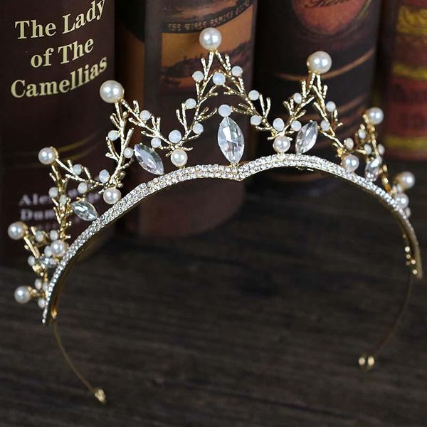 vintage gold metal wedding crown for brie shiny crystal rhinestone tiaras and crowns queen king diadema women hair jewelry vl, Golden;silver
vintage gold metal wedding crown for brie shiny crystal rhinestone tiaras and crowns queen king diadema women hair jewelry vl, Golden;silver