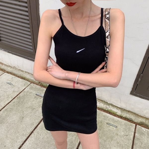 2021 new summer biya bottoming black and white slingstight waist skinny high fit dress 3272, Black;gray
2021 new summer biya bottoming black and white slingstight waist skinny high fit dress 3272, Black;gray