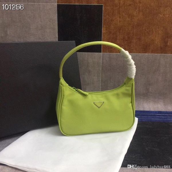 new fashion designer ladies handbag shoulder bags mini strap crossbody bags imported nylon .tarpaulin multicolor handbag 21cm
new fashion designer ladies handbag shoulder bags mini strap crossbody bags imported nylon .tarpaulin multicolor handbag 21cm