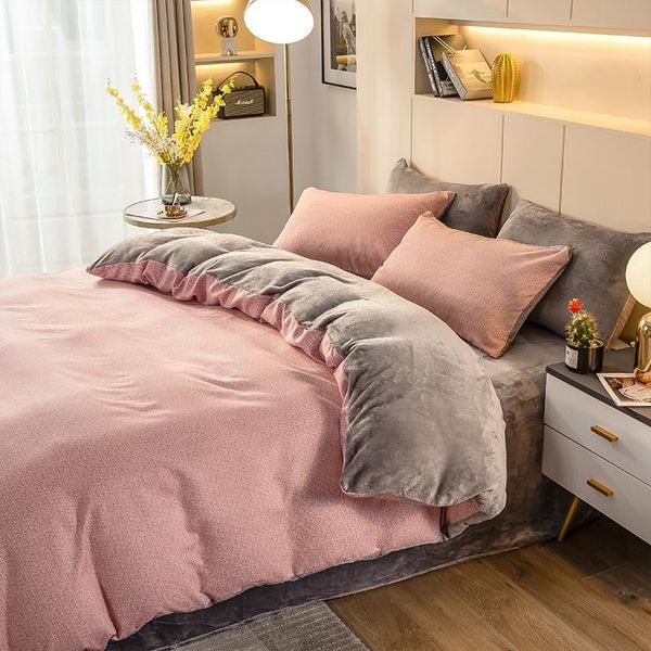 2021 spring knitted cotton + flannel fleece bedding set warm thicken home linens fashion king size sheet modern duvet cover 4pcs
2021 spring knitted cotton + flannel fleece bedding set warm thicken home linens fashion king size sheet modern duvet cover 4pcs