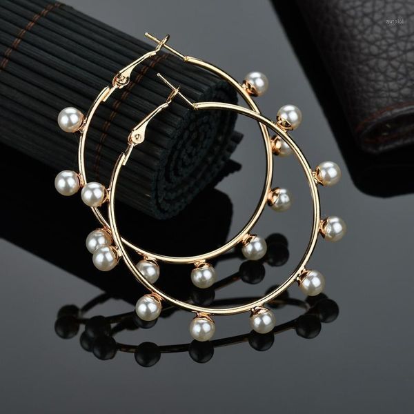 1 pair new arrival women girls jewelry hoop earring white pearl earring with stainless steel pin big circle loop earrings1, Golden;silver
1 pair new arrival women girls jewelry hoop earring white pearl earring with stainless steel pin big circle loop earrings1, Golden;silver