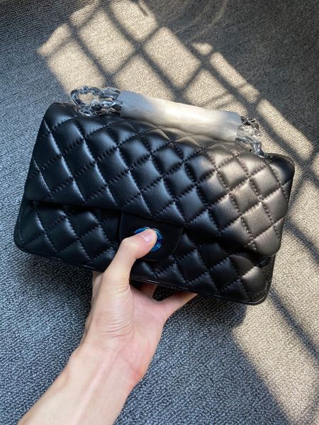 new embroidery for leather women's bag 
new embroidery for leather women's bag