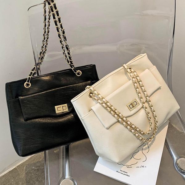 large-capacity bag new fall/winter fashion chain one shoulder underarm bag wild western style messenger square tote
large-capacity bag new fall/winter fashion chain one shoulder underarm bag wild western style messenger square tote