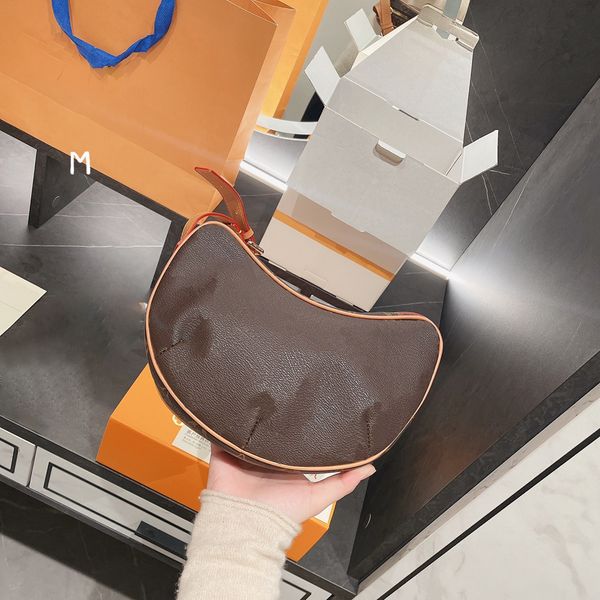 sss women half moon bags luxurys l designers fashion crossbody saddle shoulder bags letter floral handbag ladies purse cross body clutch she, Red;black
sss women half moon bags luxurys l designers fashion crossbody saddle shoulder bags letter floral handbag ladies purse cross body clutch she, Red;black
