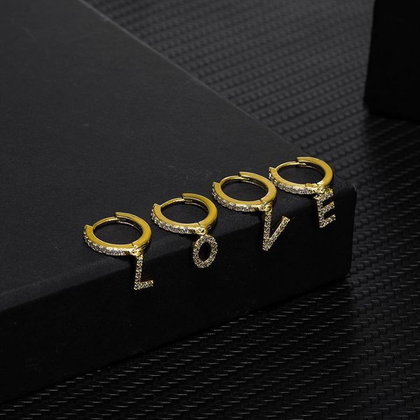 26 букв английского алфавита циркон подвеска пронзительной серьги для женщин initial уха пряжки творческого joker серьги женщины мода ювелир, Golden
26 букв английского алфавита циркон подвеска пронзительной серьги для женщин initial уха пряжки творческого joker серьги женщины мода ювелир, Golden