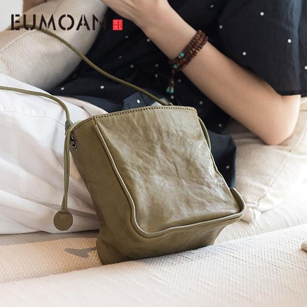 eumoan 2020 new leather original retro art leisure bucket bag simple handmade sheepskin slung shoulder bag
eumoan 2020 new leather original retro art leisure bucket bag simple handmade sheepskin slung shoulder bag