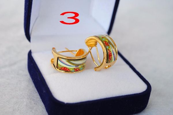 hoop & huggie cloisonne hand-painted enamel color european-style ear buckle 19 colors available, Golden;silver
hoop & huggie cloisonne hand-painted enamel color european-style ear buckle 19 colors available, Golden;silver