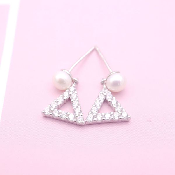 hengsheng s925 silver cross-border one product dropshipping triangle geometric fashion simple pearl zircon ear studs womens earrings, Golden
hengsheng s925 silver cross-border one product dropshipping triangle geometric fashion simple pearl zircon ear studs womens earrings, Golden