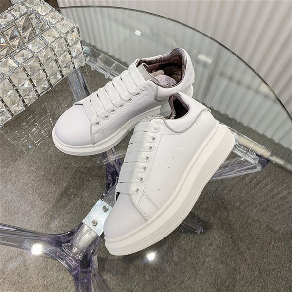 multicolor belenciaga shoes women's and man autumn 2022 new high-quality leather thick-soled inner heightening casual sports couple sho
multicolor belenciaga shoes women's and man autumn 2022 new high-quality leather thick-soled inner heightening casual sports couple sho