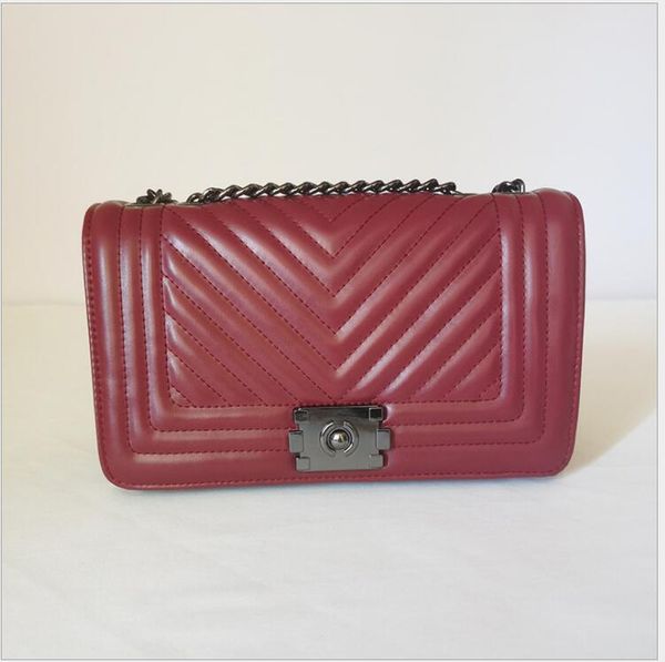 hbp 2020 european and american fashion casual tide chain lingge ladies bag wild shoulder messenger bag small square bag
hbp 2020 european and american fashion casual tide chain lingge ladies bag wild shoulder messenger bag small square bag