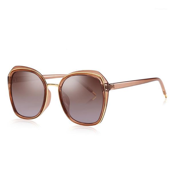 polarized large frame cat-eye women outdoor fashion trend taking snaps sunglasses design master elaborate female sun glasses1, White;black
polarized large frame cat-eye women outdoor fashion trend taking snaps sunglasses design master elaborate female sun glasses1, White;black
