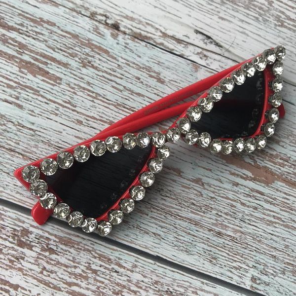 fashion women red cat eye sunglasses crystal handmade female eyewear uv400 luxury diamond sun glasses shades eyeglass promotion, White;black
fashion women red cat eye sunglasses crystal handmade female eyewear uv400 luxury diamond sun glasses shades eyeglass promotion, White;black