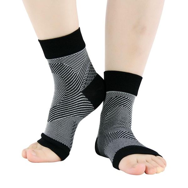1 pair sport ankle brace protector breathable anti-sweat compression feet support wrap sleeve protection for plantar fasciitis, Blue;black
1 pair sport ankle brace protector breathable anti-sweat compression feet support wrap sleeve protection for plantar fasciitis, Blue;black