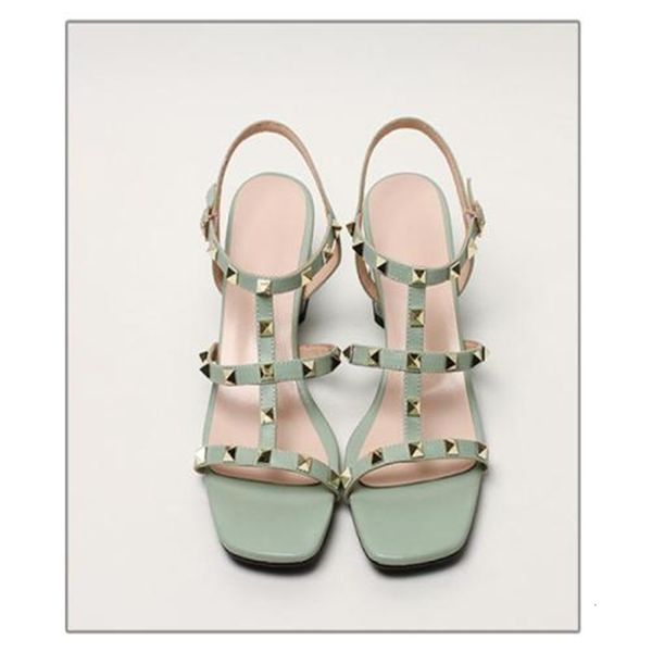 2021 summer korean style new chunky heel open foot toe rebite all-match female sandals big size gpyf, Black
2021 summer korean style new chunky heel open foot toe rebite all-match female sandals big size gpyf, Black