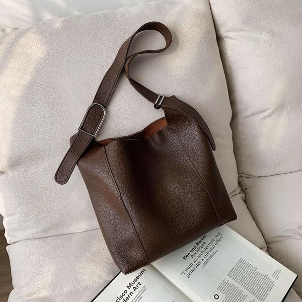 autumn and winter bag 2020 new fashion large-capacity handbag tote bag simple texture shoulder bucket
autumn and winter bag 2020 new fashion large-capacity handbag tote bag simple texture shoulder bucket