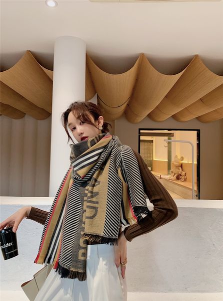 brand design alphabet printing fashion match women's scarf new 3 colors available imitation cashmere winter warm trend scarf shawl, Blue;gray
brand design alphabet printing fashion match women's scarf new 3 colors available imitation cashmere winter warm trend scarf shawl, Blue;gray