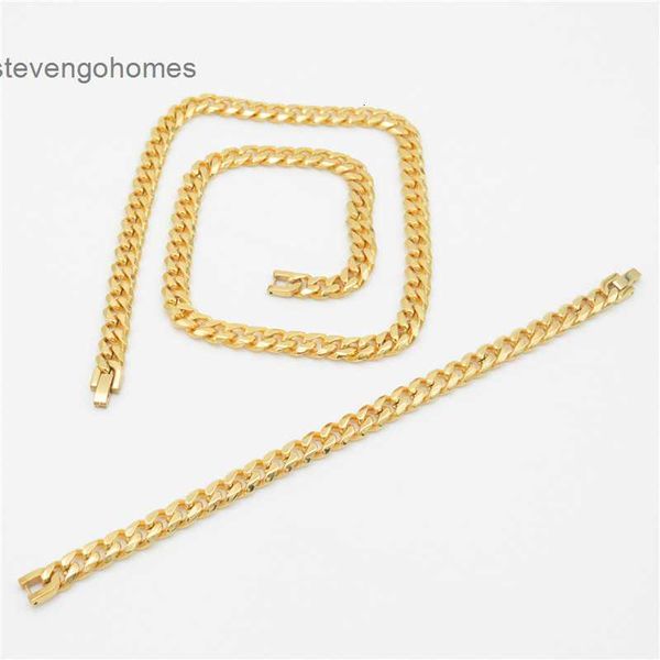 six domestic and foreign individual simple single weave side ground titanium steel necklace 18k tuhao gold matching suit pendant chain, Silver
six domestic and foreign individual simple single weave side ground titanium steel necklace 18k tuhao gold matching suit pendant chain, Silver