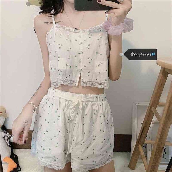 qweek womens pajamas suits with shorts sling lace pyjamas set korean cute pijamas summer night homesuit home clothes sleepwear, Black;red
qweek womens pajamas suits with shorts sling lace pyjamas set korean cute pijamas summer night homesuit home clothes sleepwear, Black;red
