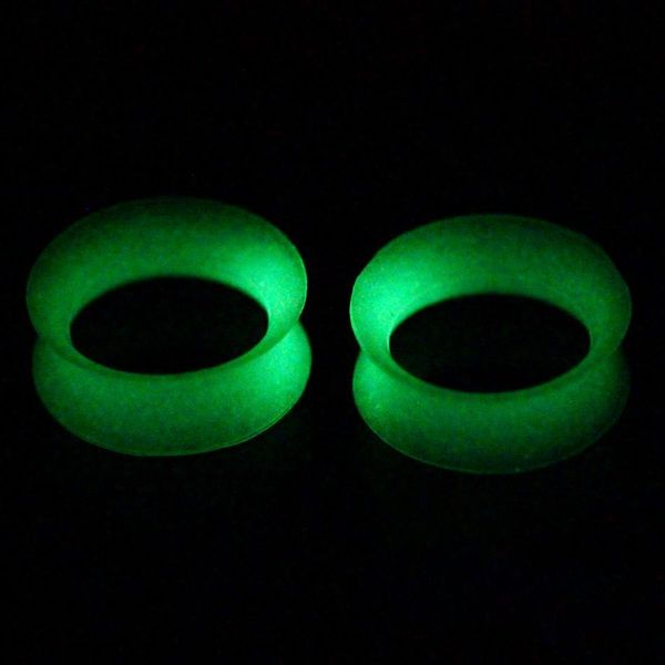 2pcs piercing glow in dark sile ear plugs tunnel flesh expander tragus oreja cartilage earring piercing body jewelry q bbyoei, Silver
2pcs piercing glow in dark sile ear plugs tunnel flesh expander tragus oreja cartilage earring piercing body jewelry q bbyoei, Silver