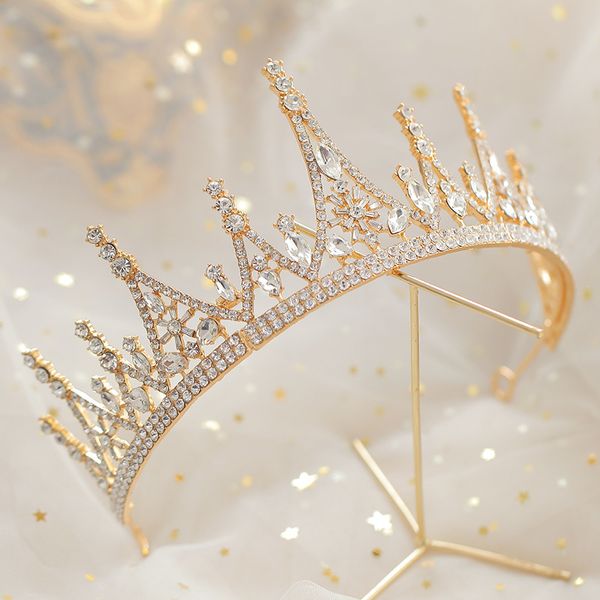 18 year old female net red same gift hair crown bride luminous crystal headdress ceremony, Silver
18 year old female net red same gift hair crown bride luminous crystal headdress ceremony, Silver