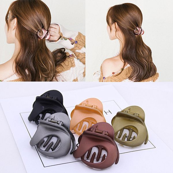 fashion hair clips for women girls 7 color hair set claw snail shaped hair dressing accessories, Black;brown 
fashion hair clips for women girls 7 color hair set claw snail shaped hair dressing accessories, Black;brown