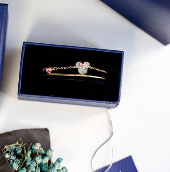2020 new pink bracelet fashion level two-in-one braceletsmall and exquisite, stylish and versatile,sending a girlfriend is great, Golden;silver
2020 new pink bracelet fashion level two-in-one braceletsmall and exquisite, stylish and versatile,sending a girlfriend is great, Golden;silver