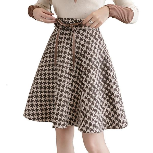 autumn winter women houndstooth skirt korean high waist plaid wool skirts bow tie plus size mini woolen skirt ball gown saias, Black
autumn winter women houndstooth skirt korean high waist plaid wool skirts bow tie plus size mini woolen skirt ball gown saias, Black