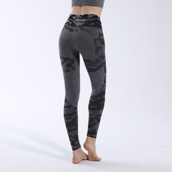 selling seamless knitted warping moisture absorption and sweat wicking leggings exercise fitness hip camouflage yoga pants
selling seamless knitted warping moisture absorption and sweat wicking leggings exercise fitness hip camouflage yoga pants