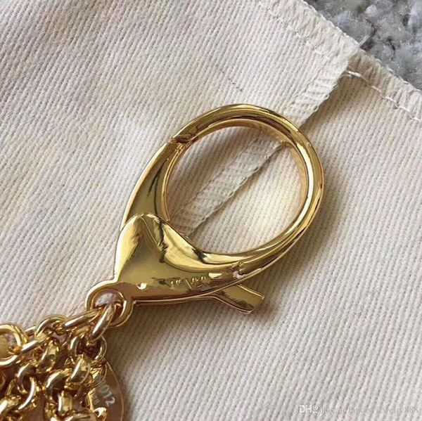 хороший qualtiy нержавеющая сталь ключ keychain ключ ключ держатель кольцо держатель бренда ключ цепочка дизайнер мужчины и женщины автомоби, Silver
хороший qualtiy нержавеющая сталь ключ keychain ключ ключ держатель кольцо держатель бренда ключ цепочка дизайнер мужчины и женщины автомоби, Silver