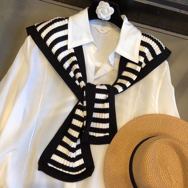 scarves royalmaybe fashion black and white striped knotted knitted shawl women autumn 2021 scarf vest luxury designer, Blue;gray
scarves royalmaybe fashion black and white striped knotted knitted shawl women autumn 2021 scarf vest luxury designer, Blue;gray