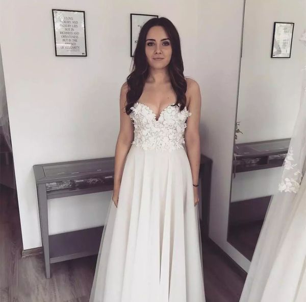 романтический boho свадебное платье милая аппликация шифон свадебные платья длинные простой развертки поезд backless свадебное платье сшитое, White
романтический boho свадебное платье милая аппликация шифон свадебные платья длинные простой развертки поезд backless свадебное платье сшитое, White