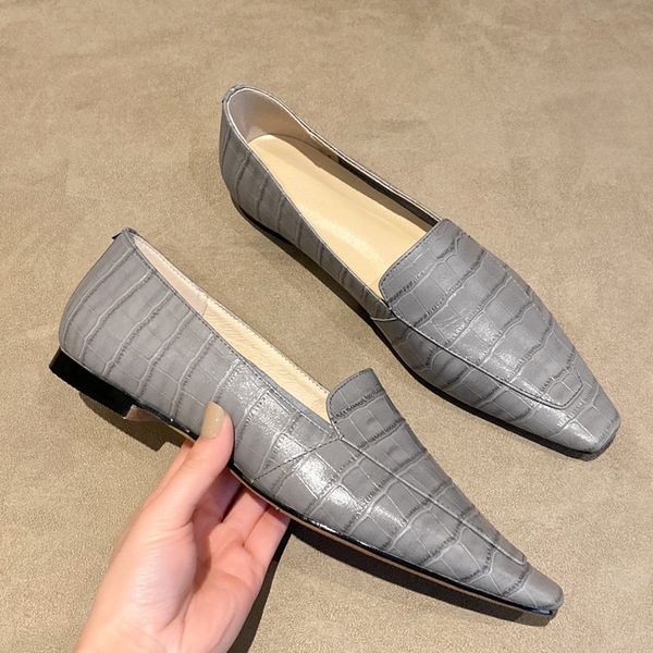 2021 genuine leather women's low-heel shoes solid colored sliding on toe hi2n, Black
2021 genuine leather women's low-heel shoes solid colored sliding on toe hi2n, Black