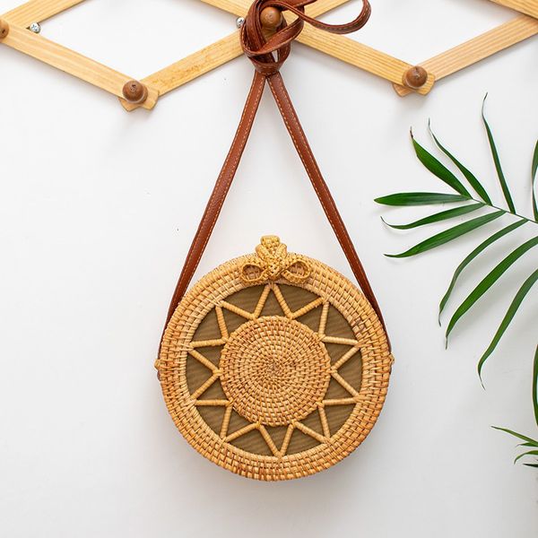 hbp non-brand woven round shoulder bag, the same balinese handmade rattan straw bag, bohemian messenger bag sport.0018
hbp non-brand woven round shoulder bag, the same balinese handmade rattan straw bag, bohemian messenger bag sport.0018